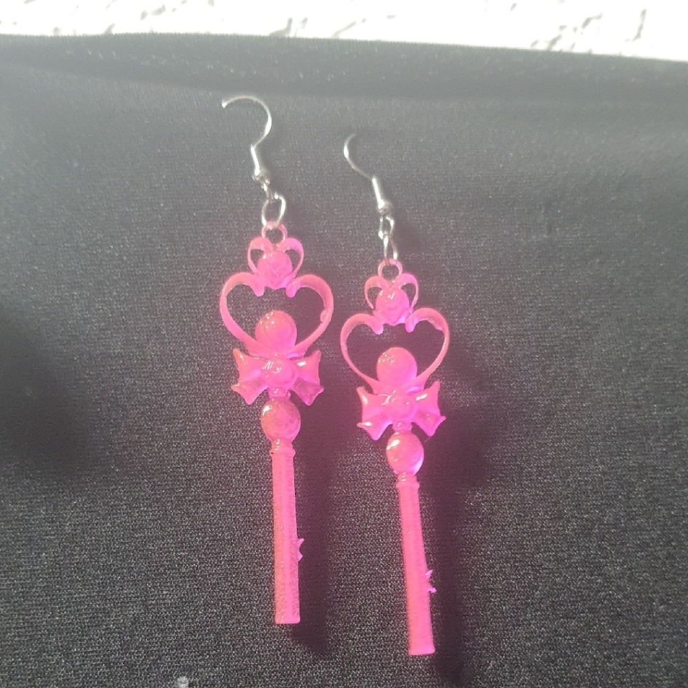 Pink Key-Shaped Dangle Earrings with Heart Design